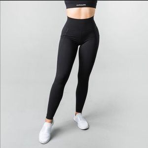 Alphalete Surface Pocket Legging Size XS Black